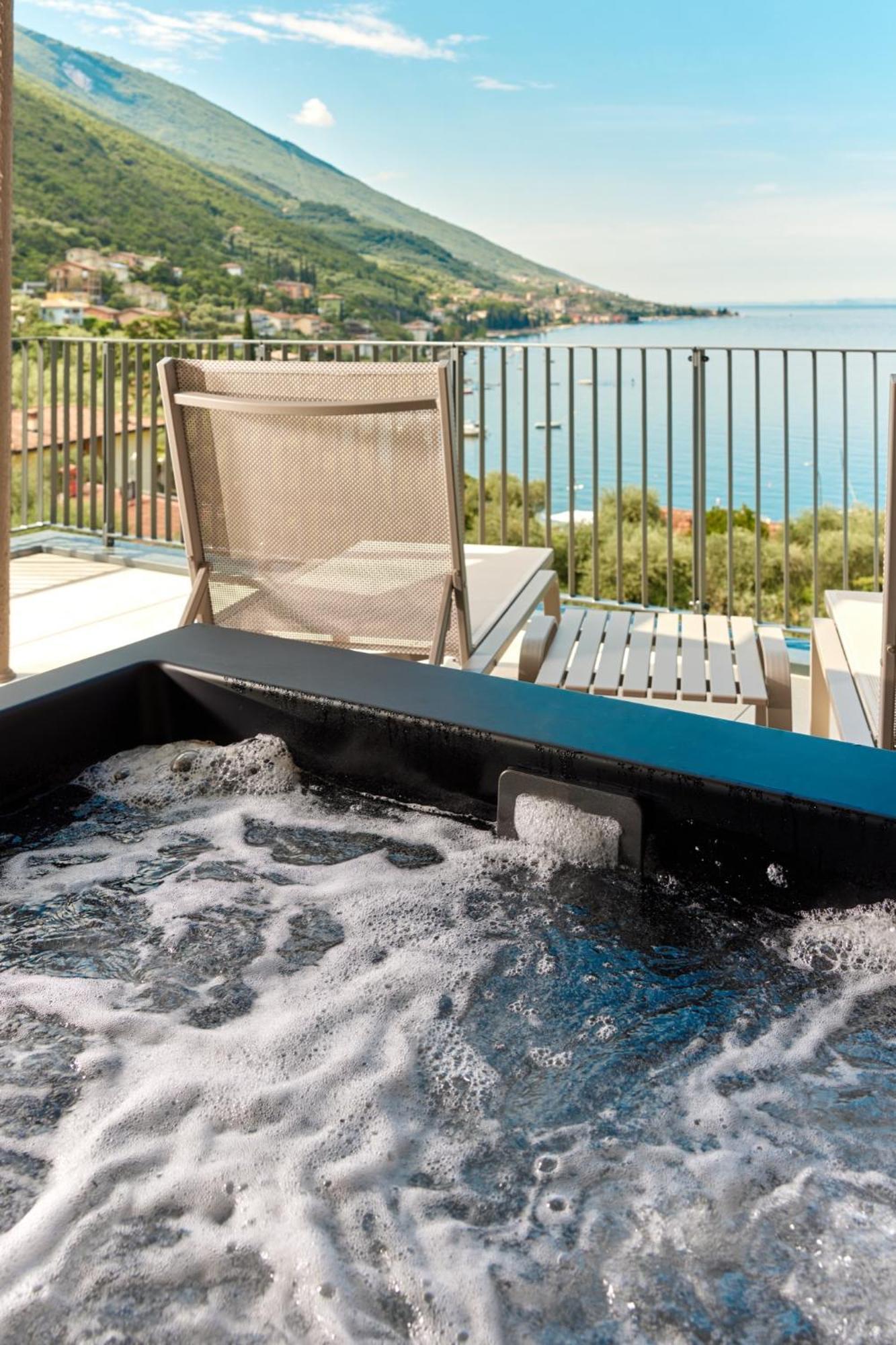 Hotel Baia Verde Malcesine Buitenkant foto