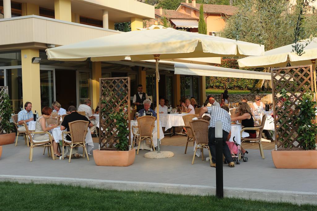 Hotel Baia Verde Malcesine Buitenkant foto